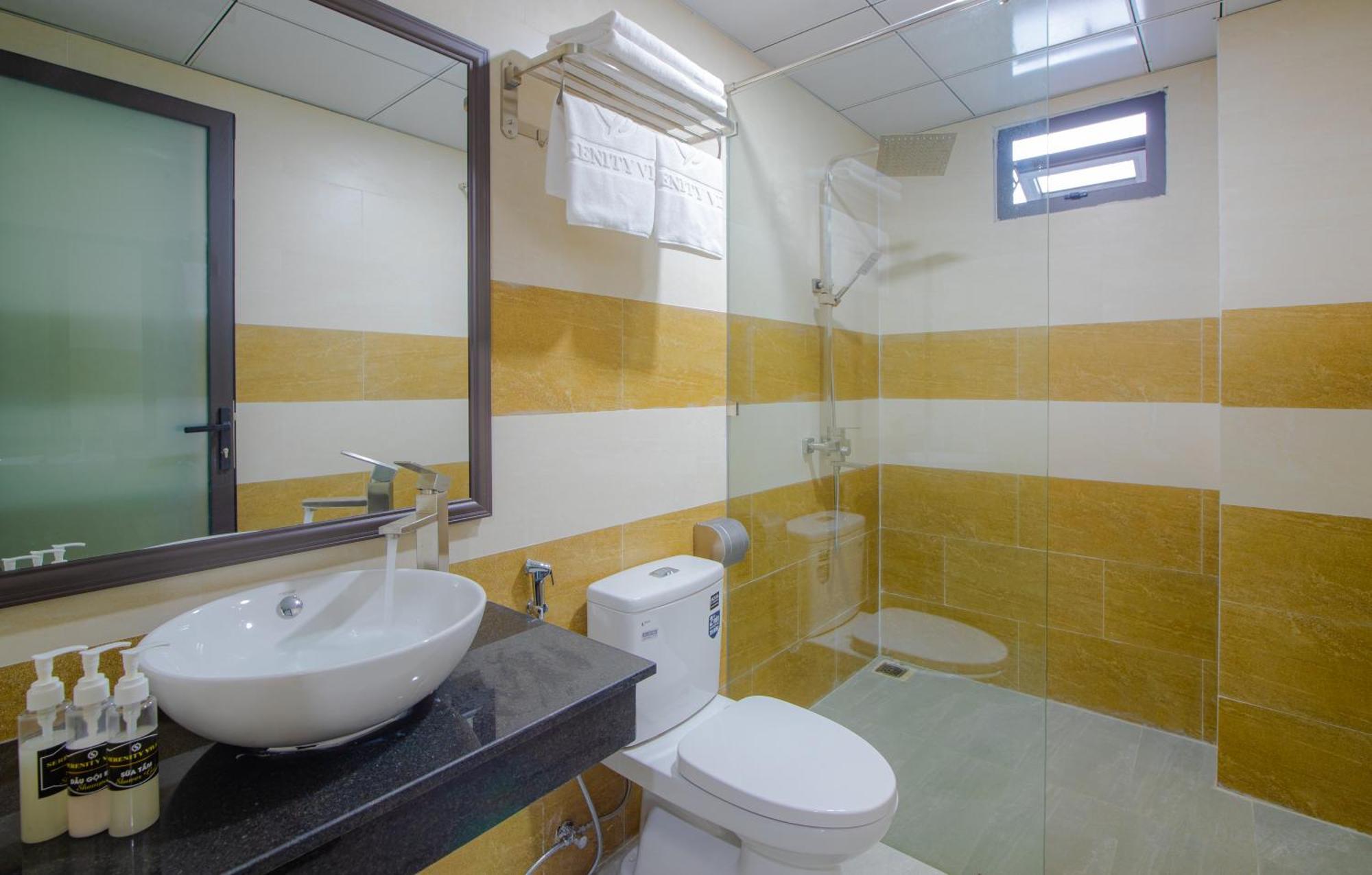 Deluxe Triple Room City View