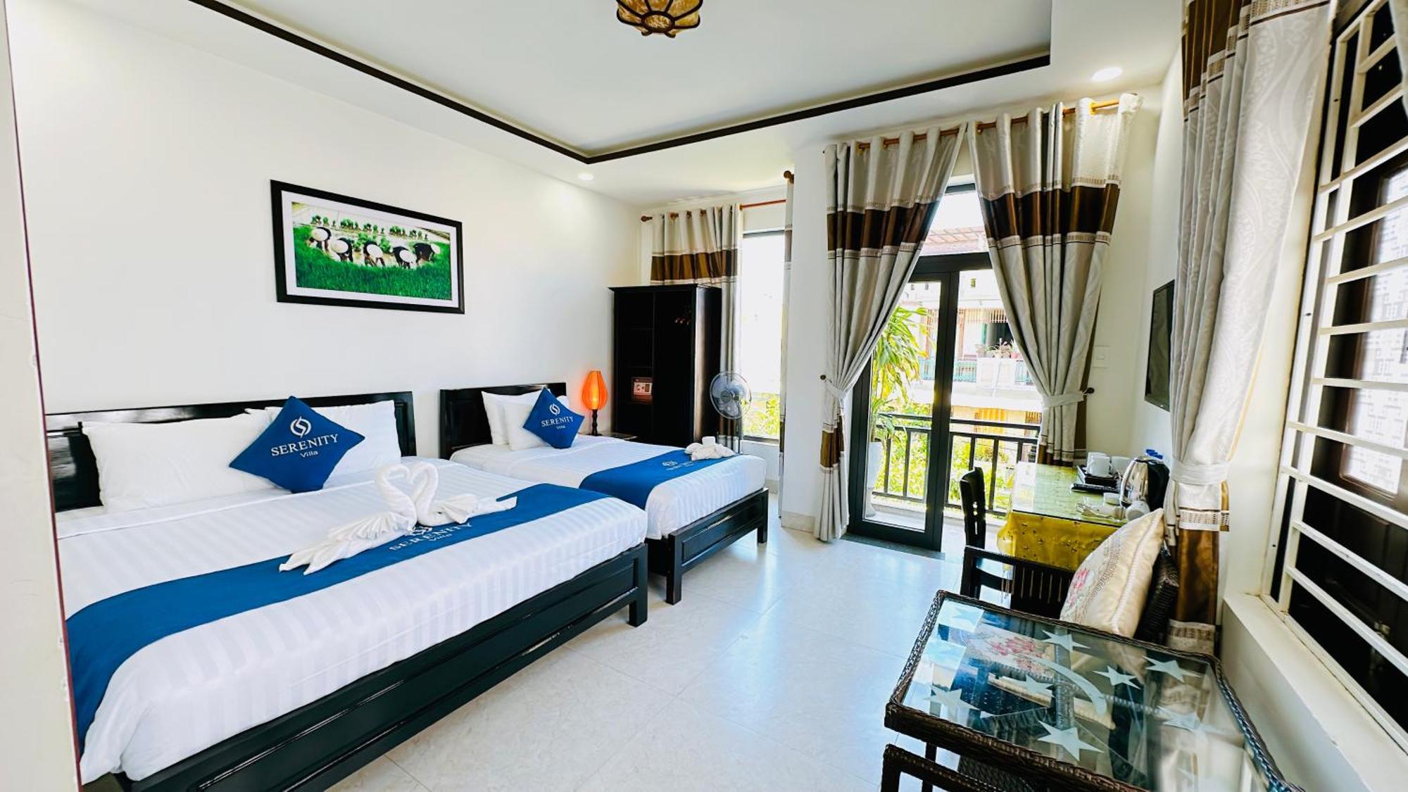 Deluxe Triple Room City View